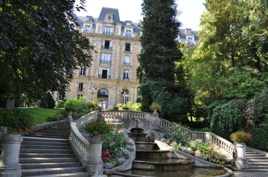 Gite De La Grande Fontaine Villa Isches Exterior photo